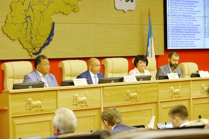 Утверждены кандидатуры Юрия Козлова и Ильи Сумарокова для награждения Почетным знаком Ю. А. Ножикова «Признание»